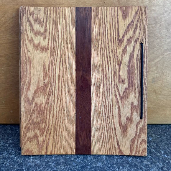 Red Oak and Makore Wood Photo Album With Cutout - Picture 2 of 5